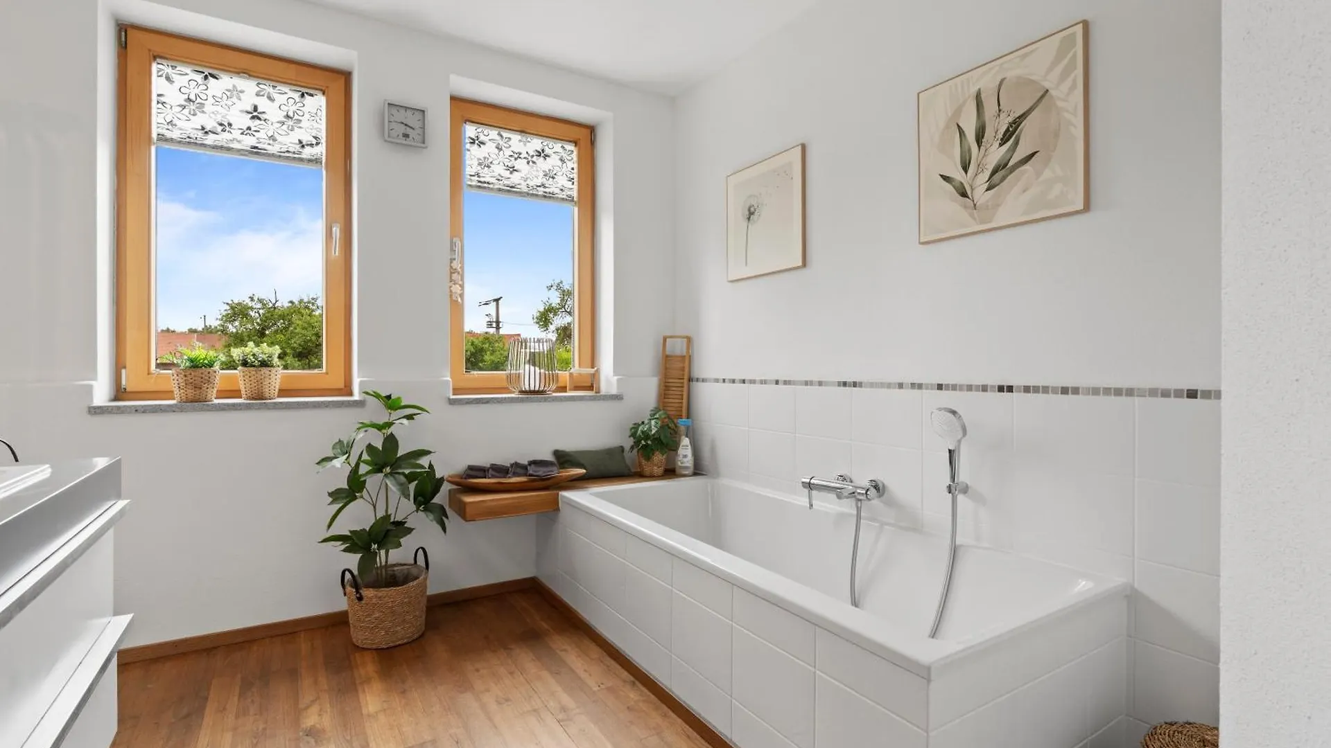 דירה ממינגן Fe Wo Brunnen - 120 Qm - Ruhige Lage - Viel Natur- Komfortabel - Grosser Balkon Und Garten - 3D Rundgang Verfuegbar