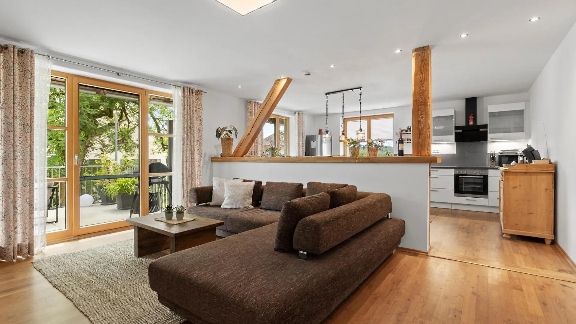 ממינגן Fe Wo Brunnen - 120 Qm - Ruhige Lage - Viel Natur- Komfortabel - Grosser Balkon Und Garten - 3D Rundgang Verfuegbar